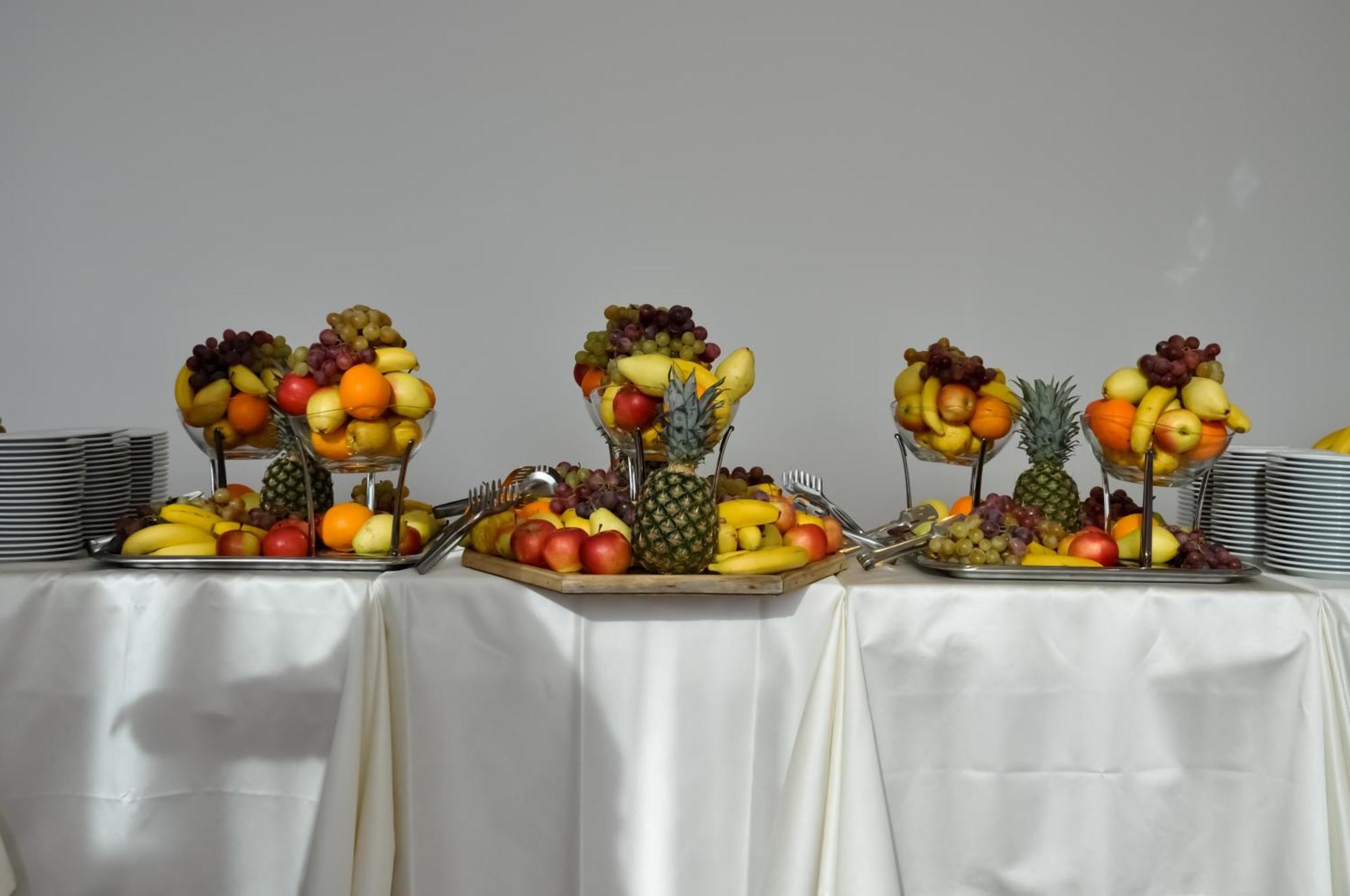 Marshal Garden Hotel Bucharest Exterior photo Fruit salad