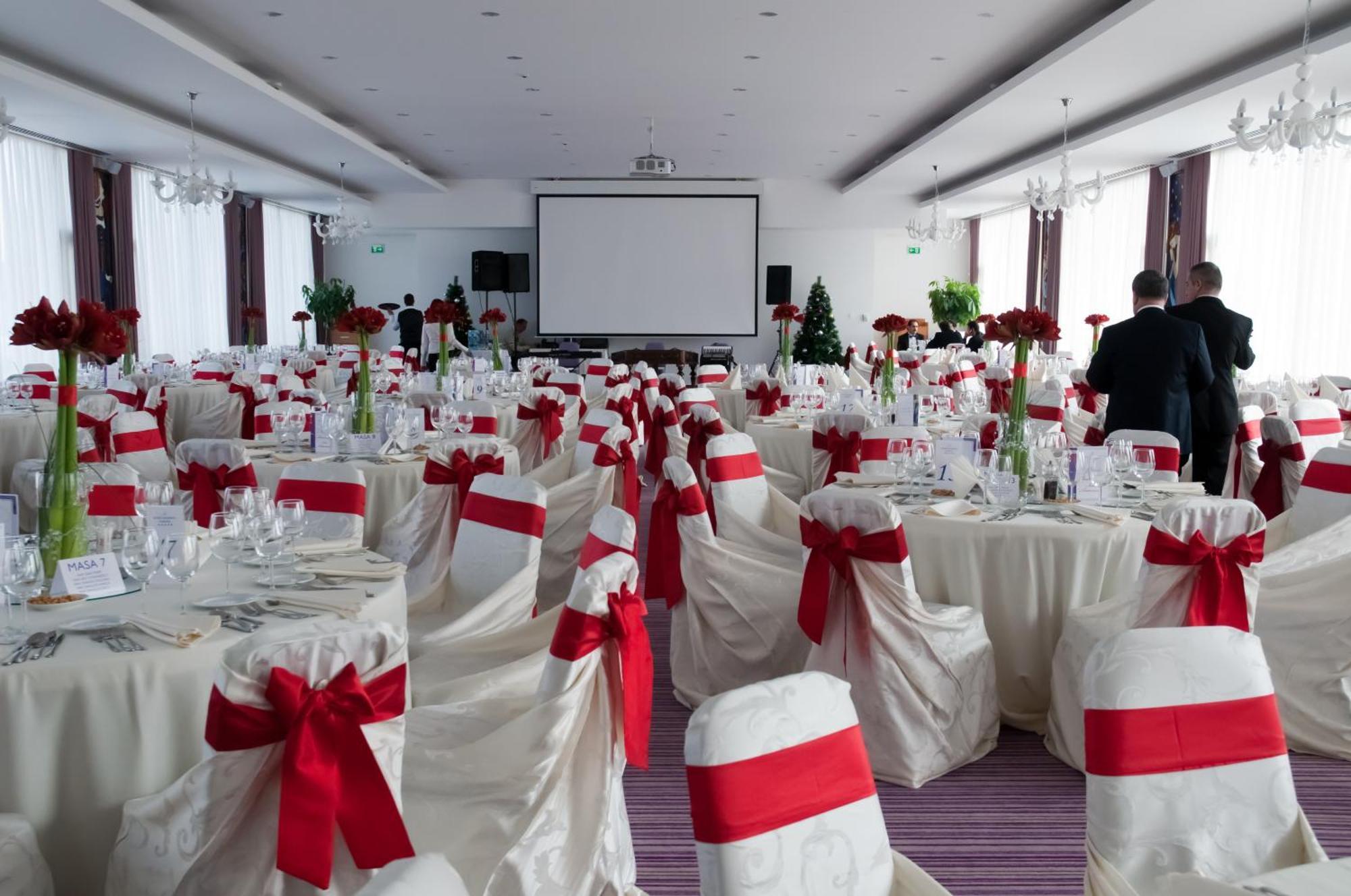 Marshal Garden Hotel Bucharest Exterior photo A wedding reception